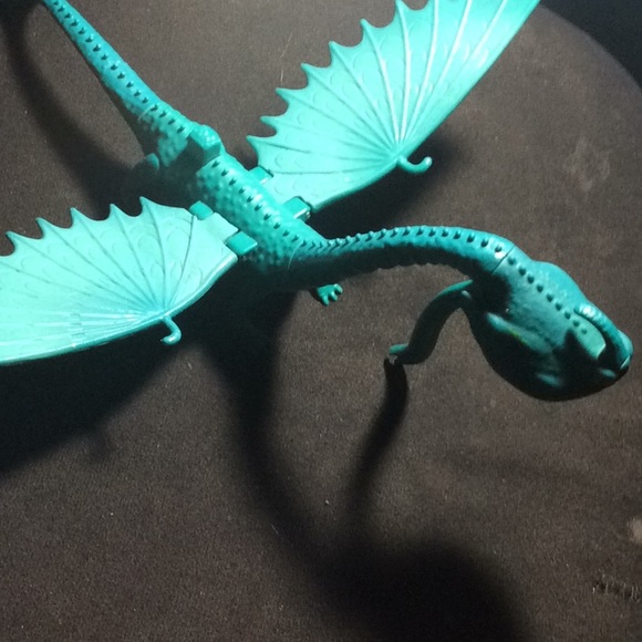 *SLIGHTLY USED* HTTYD toy: Scauldron - Picture 1 of 4